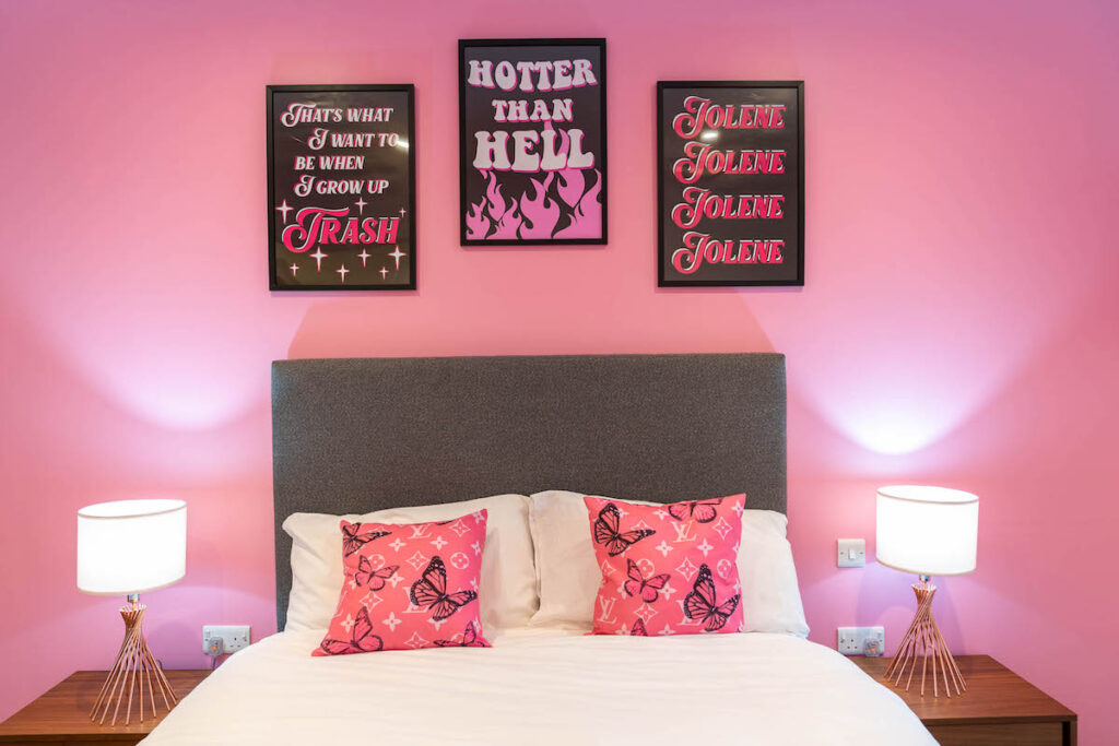 SM-PINK1129